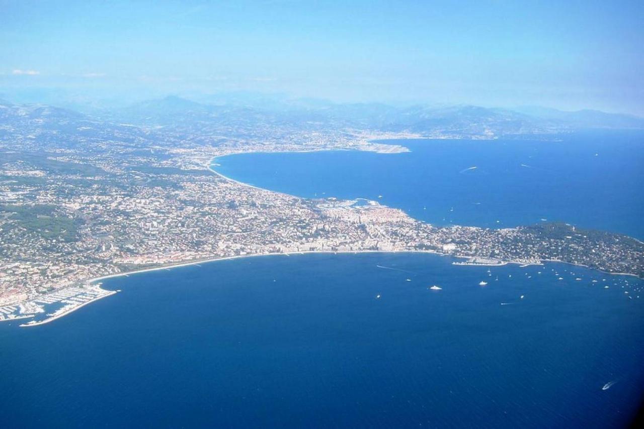 Crew Lighthouse Vandrehjem Antibes Eksteriør billede